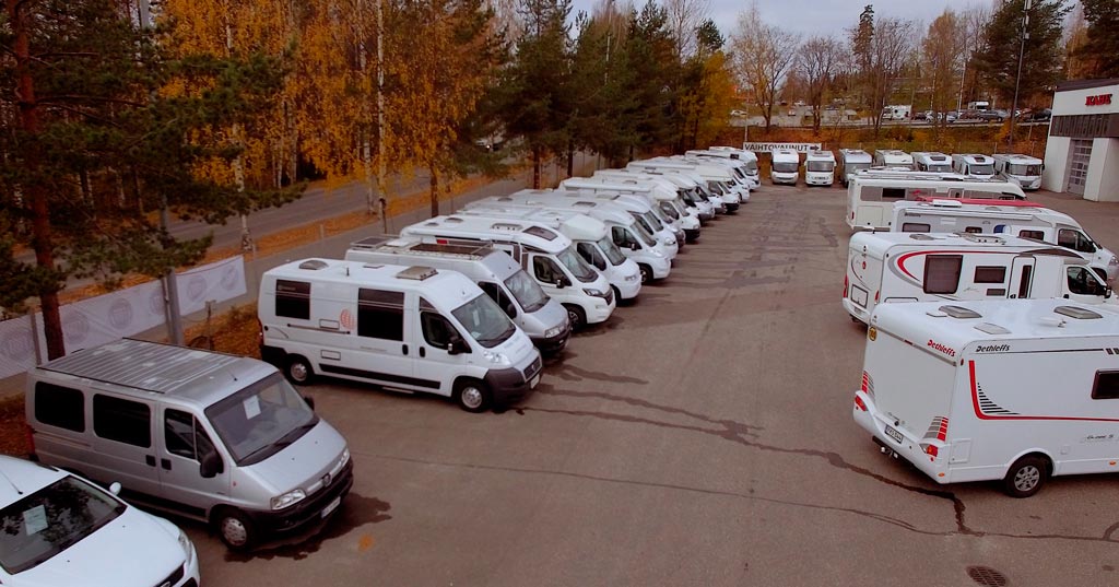 Jyväs-Caravan myytävät autot